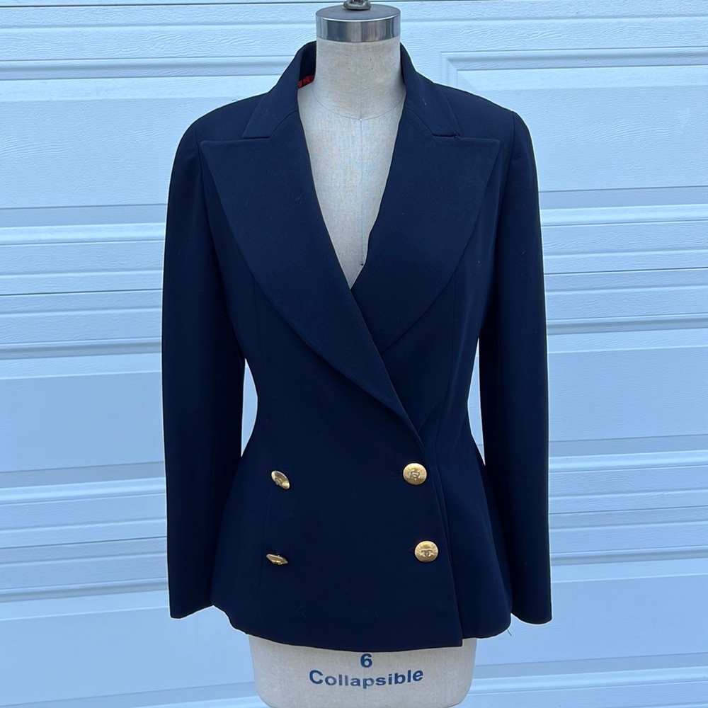 CHANEL BLAZER